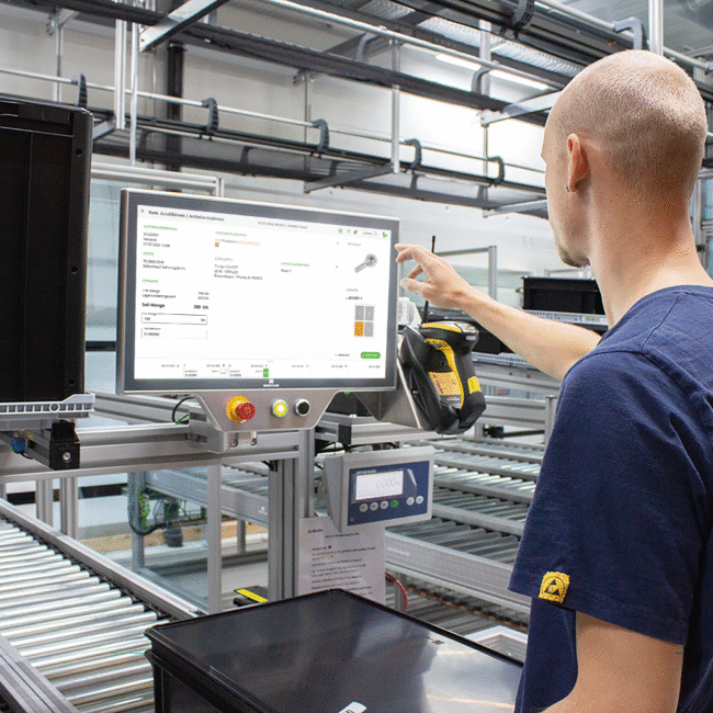MIA Touch Anwendung für stationäre Lagerarbeitsplätze im AKL nach dem Prinzip Ware zur Person
